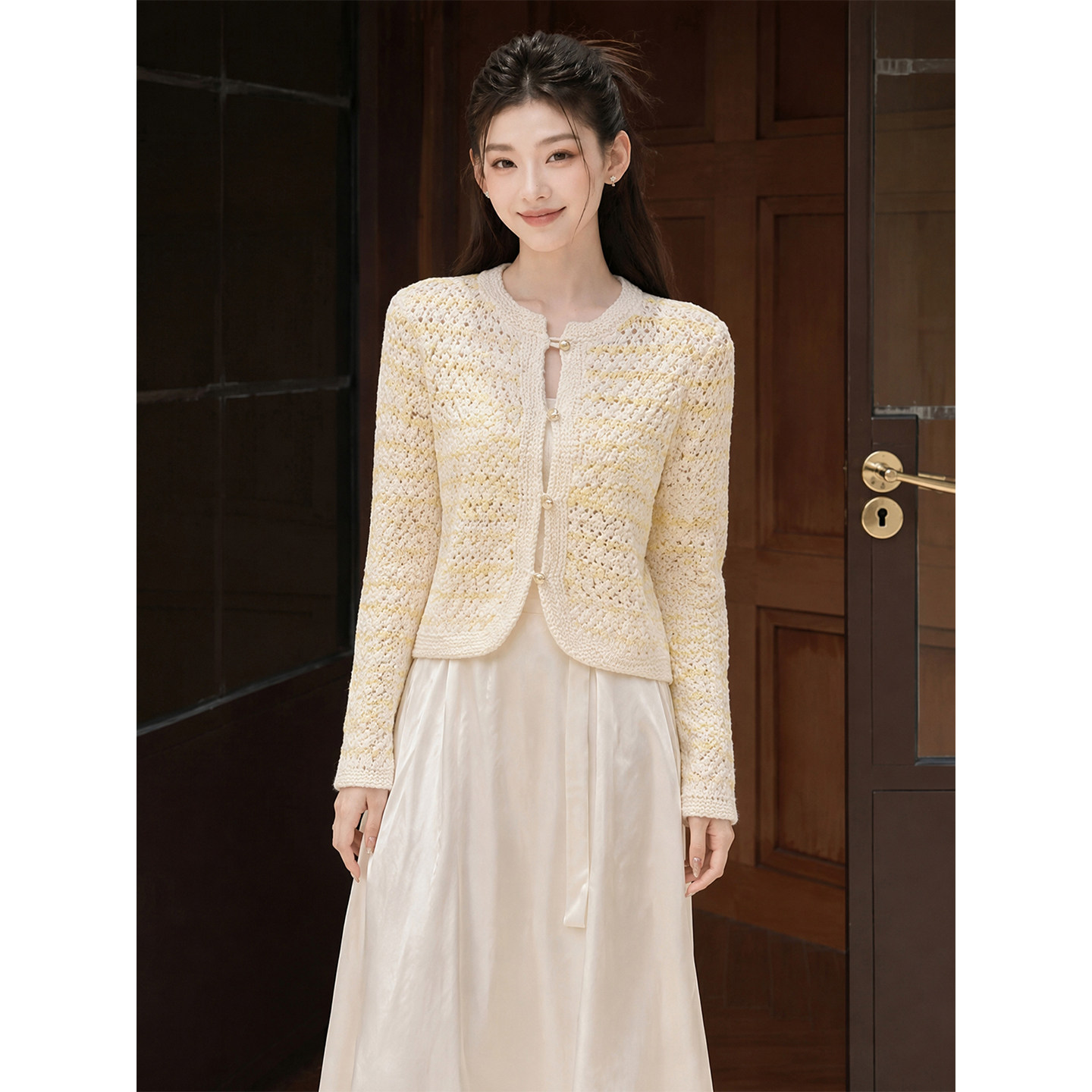 K2 ONLINESTORE 小鸡黄镂空条纹圆领针织开衫女百搭显瘦毛衣外套