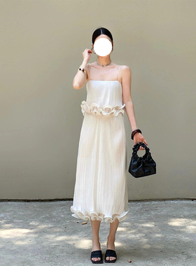 K2 ONLINESTORE 温柔风花边设计吊带背心女法式压褶收腰半裙套装