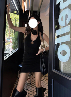 K2 ONLINESTORE辣妹风黑色挂脖镂空连衣裙女春夏性感露背包臀短裙
