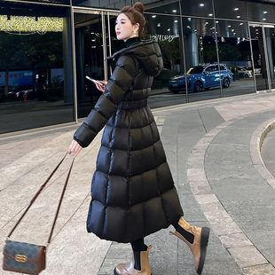 羽绒服女长款2025年冬新款高端收腰修身显瘦保暖加厚90白鸭绒外套