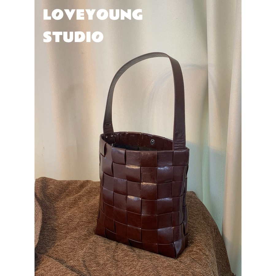 loveyoung 原创 手工编织托特包 油蜡皮红棕色通勤单肩斜挎包,箱包皮具/热销女包/男包,通用款女包,淘宝优惠券,粉丝福利购,淘宝优惠卷