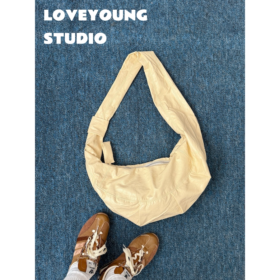 loveyoung 奶酪芝士黄牛角包 慵懒风轻便饺子包斜挎包日系简约