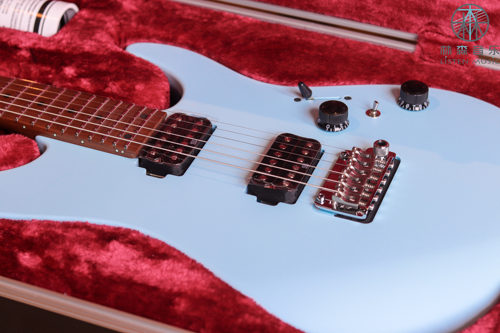 林森音乐  依班娜IBANEZ AZ AZ2402-SLF电吉他   日产 限量海洋蓝