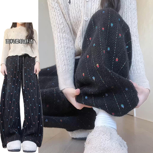 黑灰色彩虹刺绣弯刀裤女秋冬季2026新款时尚减龄人字纹两穿绒绒裤