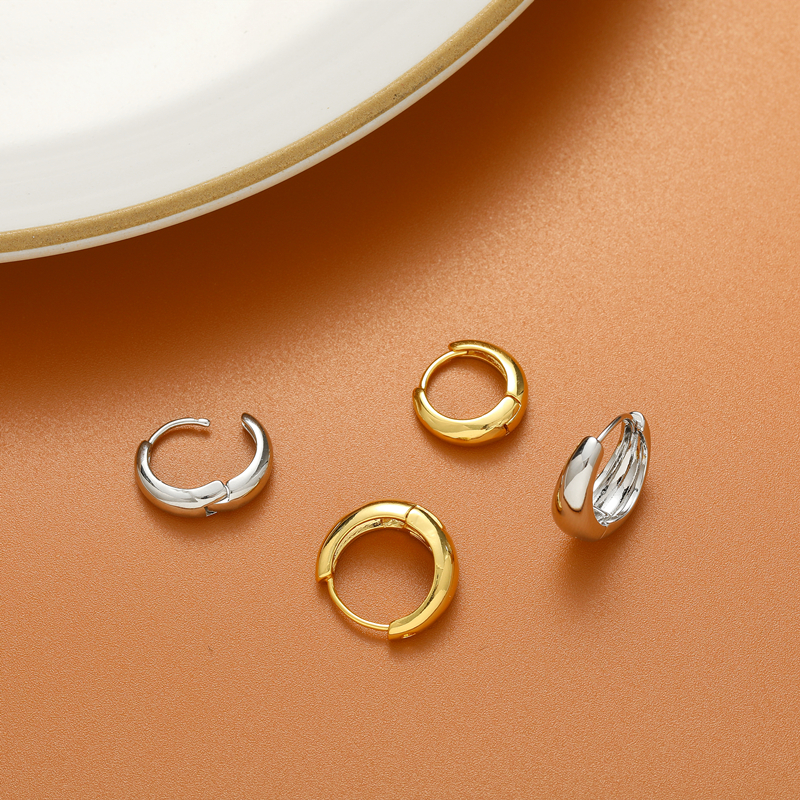 欧美钛钢女镀金亮面水滴形耳圈