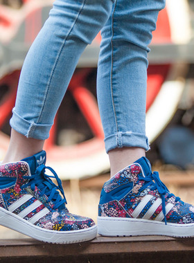 阿迪达斯女子三叶草潮流板鞋秋冬白色运动鞋AQ3086 AQ3089 S76578