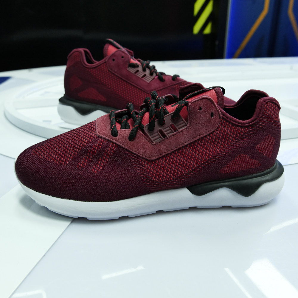 三叶草S74812男鞋阿迪达斯tubular小椰子yeezy潮流跑步运动鞋红色