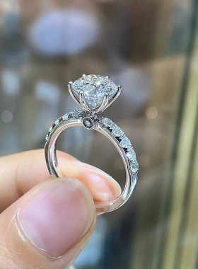 DR钻戒三克拉豪华皇冠六爪戒指女