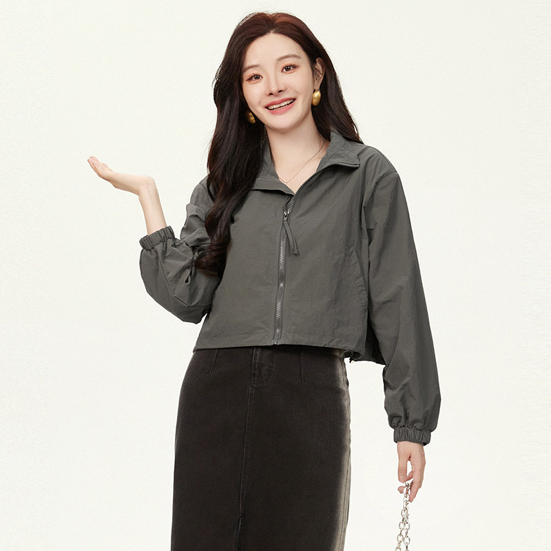 2025年秋装Outlets专柜 高端YJ系列休闲运动风长袖上衣纯色外套女