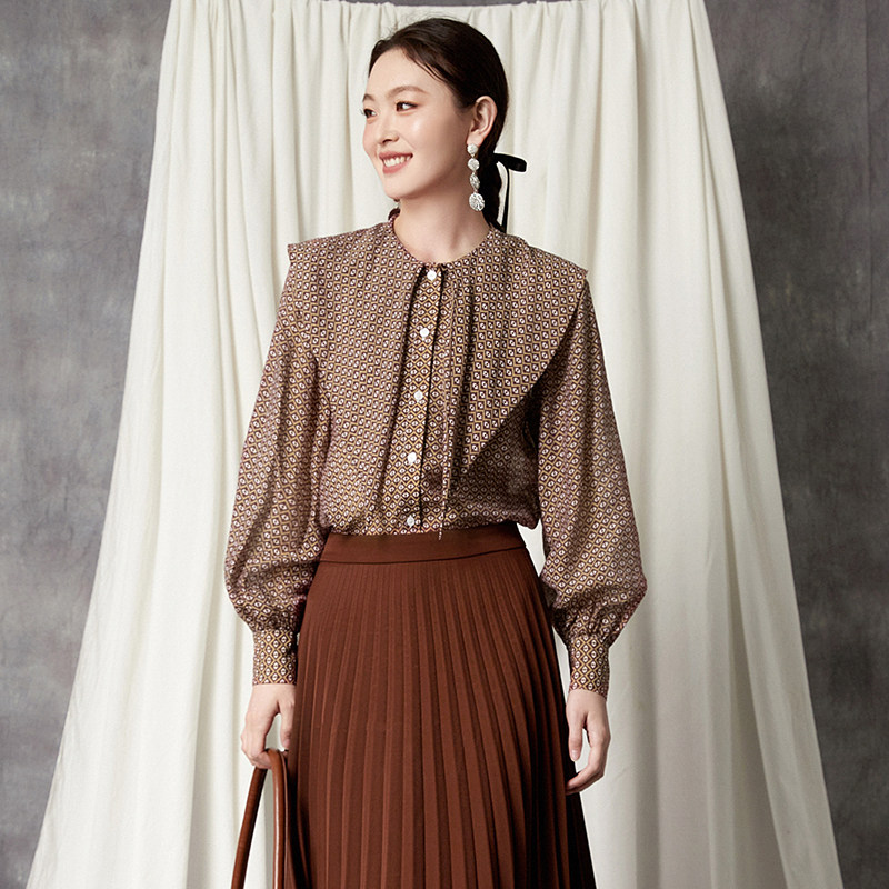 2025年秋Outlets专柜正品 高端YS系列时髦感尖领单排扣长袖衬衫女