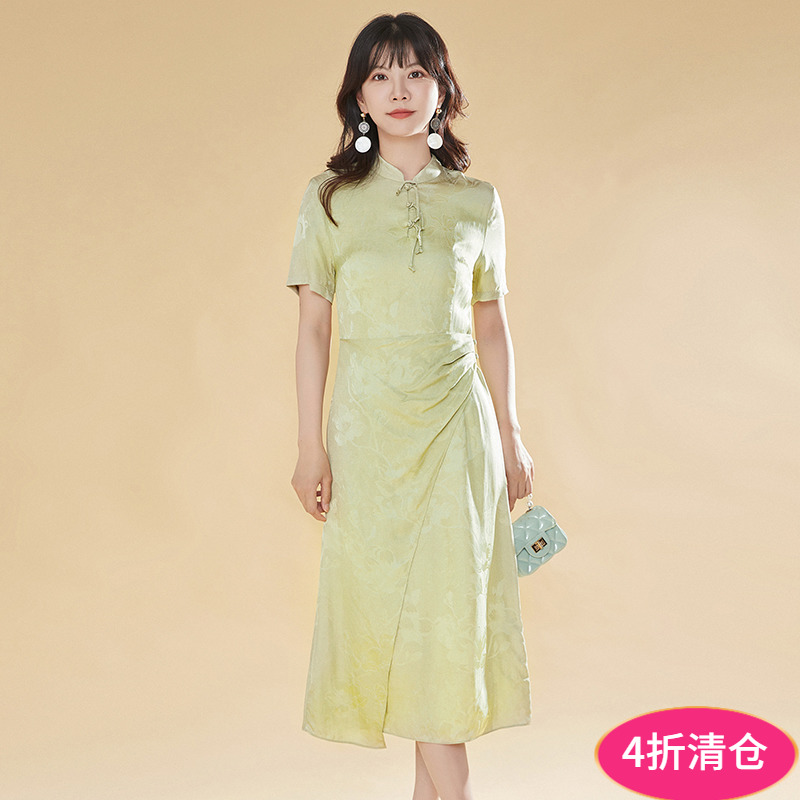 褶皱短袖含真丝连衣裙