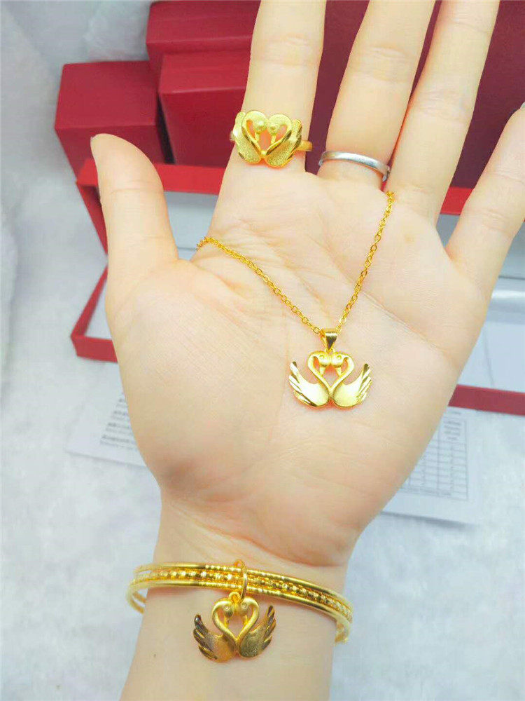 殴币沙金项链女仿黄金铜镀金戒指磨砂天鹅吊坠手链时尚百搭饰品