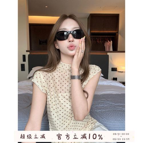 法式姐感半高领复古小波点T恤女