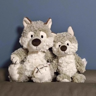 日本代购温尼狼毛绒公仔可爱小狼玩偶陪伴玩偶娃娃抱枕女生日礼物