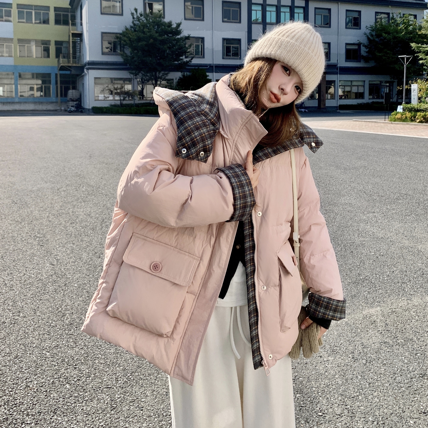 现货新款冬装格子拼接连帽羽绒服外套202-5613-P295-K398，女装羽绒服，浙宝202