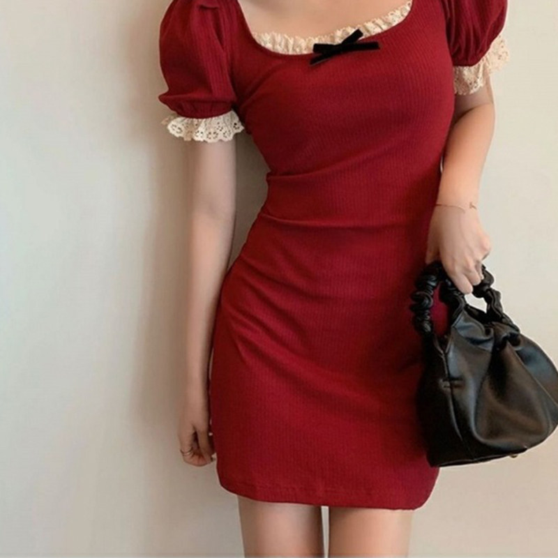 连衣裙新款方领法式复古气质修身