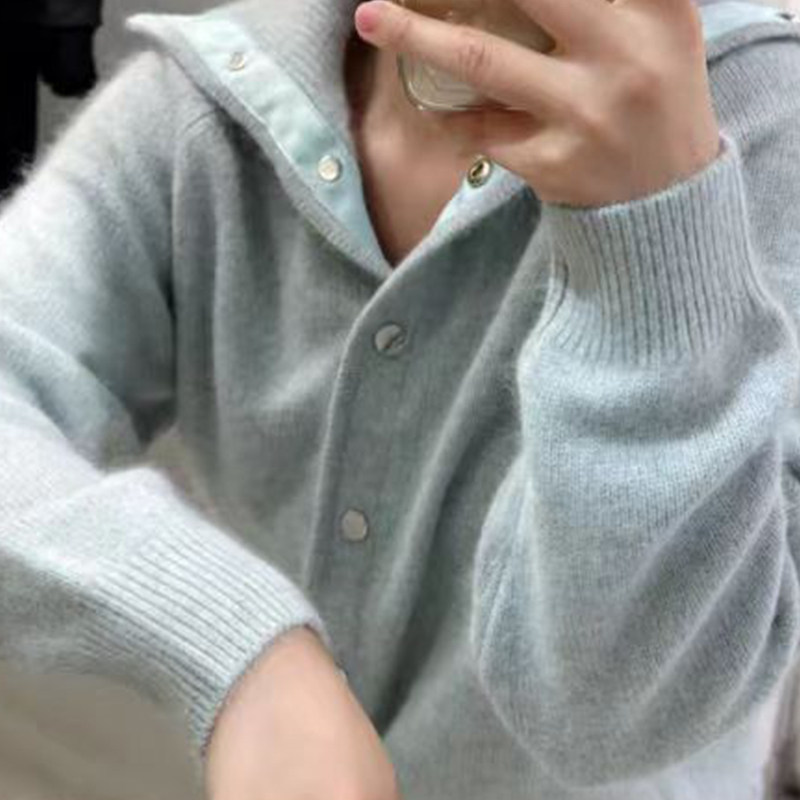 温柔风软奶蓝毛衣开衫女秋冬2026年新款韩版宽松慵懒风针织衫上衣,女装/女士精品,常规大码外套,淘宝优惠券,粉丝福利购,淘宝优惠卷