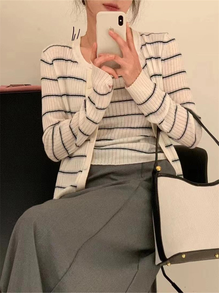 时尚套装女装春季设计感小众条纹吊带背心针织开衫短款辣妹两件套,女装/女士精品,常规大码外套,淘宝优惠券,粉丝福利购,淘宝优惠卷