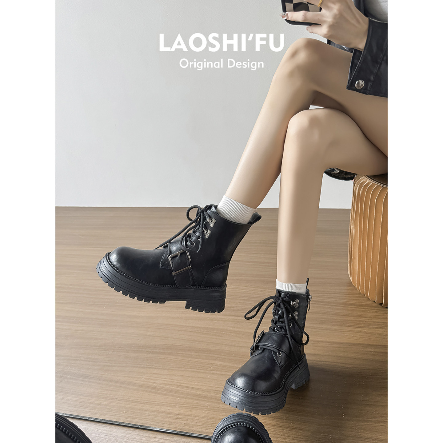 2026新款英伦厚底皮带扣马丁靴女
