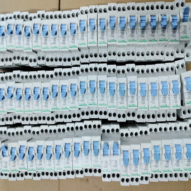 施耐德1p+n双线空开ez7-ls8系列蓝色(询价）