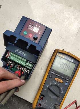 易能变频器0.75kwEDS800-2S0007N实物拍