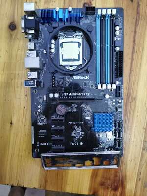 拆机华擎H97+i54590处理器板U成色很新的板U