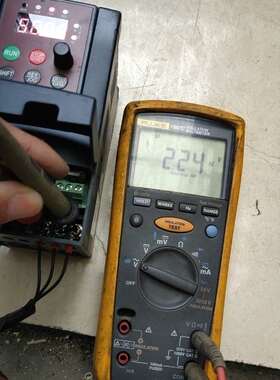 易能变频器0.75kwEDS800-2S0007实物拍摄