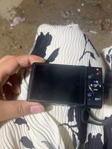 慢出佳能ixus265hs黑色成色如图