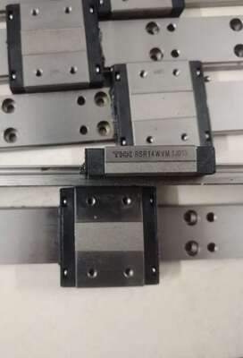 THKRSR14WVM1J019共10条,导轨长为3