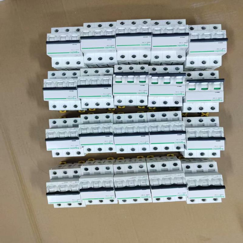 施耐德iC65N 系列3P断路器16A空气开关(询价）