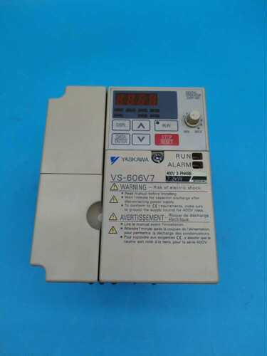 安川变频器CIMR-V7AT42P2380V2.2KW一