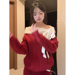 小众一字领蝴蝶结连衣裙女冬季红色新年氛围感针织长袖毛衣包臀裙