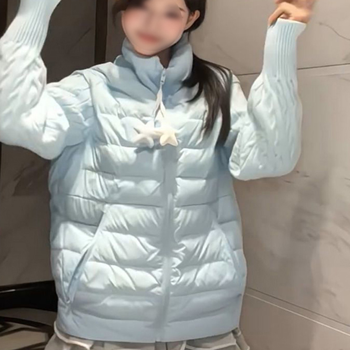 清纯感温柔甜美清新减龄设计感蓝色麻花针织拼接立领棉服冬季新品