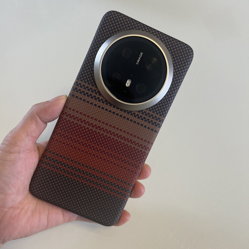 适用华为Mate70Pro+凯夫拉手机壳70RS保时捷碳纤维纹轻薄防摔保护套磁吸商务手机硬壳Mate70