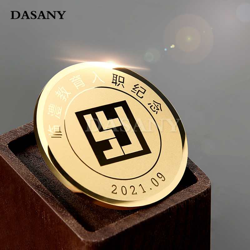 激光雕刻徽章定做企业司徽胸章镭射胸牌定制公司周年庆纪念章制作