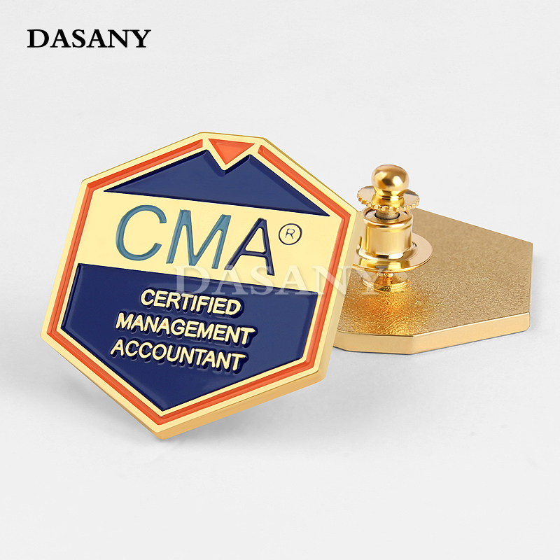 六边形立体烤漆字母徽章订做商标雕刻字胸章欧美样式西装胸针定制