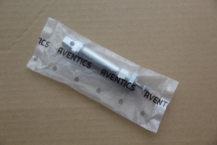 实物拍摄全新包装现货1个