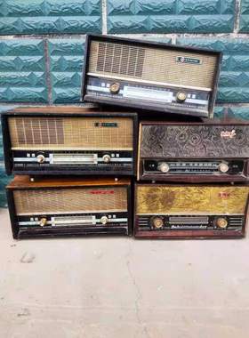 农村老物件民俗怀旧老式收音机晶体管旧货戏匣子覆古装饰摆件收藏