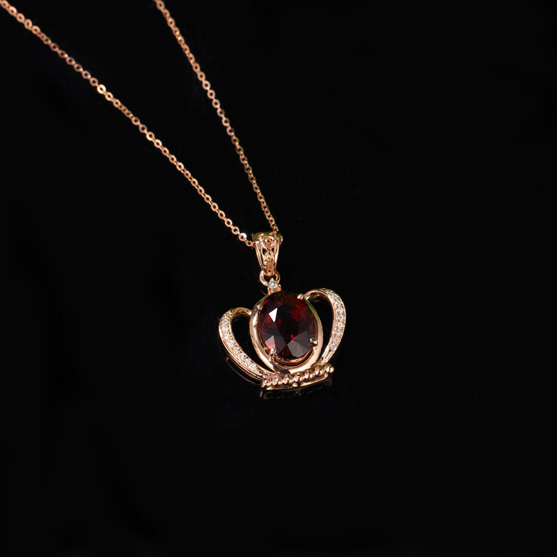御潇邦 18k金彩金石榴石皇冠镶钻钻石红宝石吊坠项链 轻奢礼物