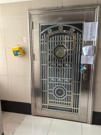 【盛世华南】东莞市万江区万江路北3号华南摩尔主题购物公园盛世华南住宅区8号楼1单元1702住宅房产一套