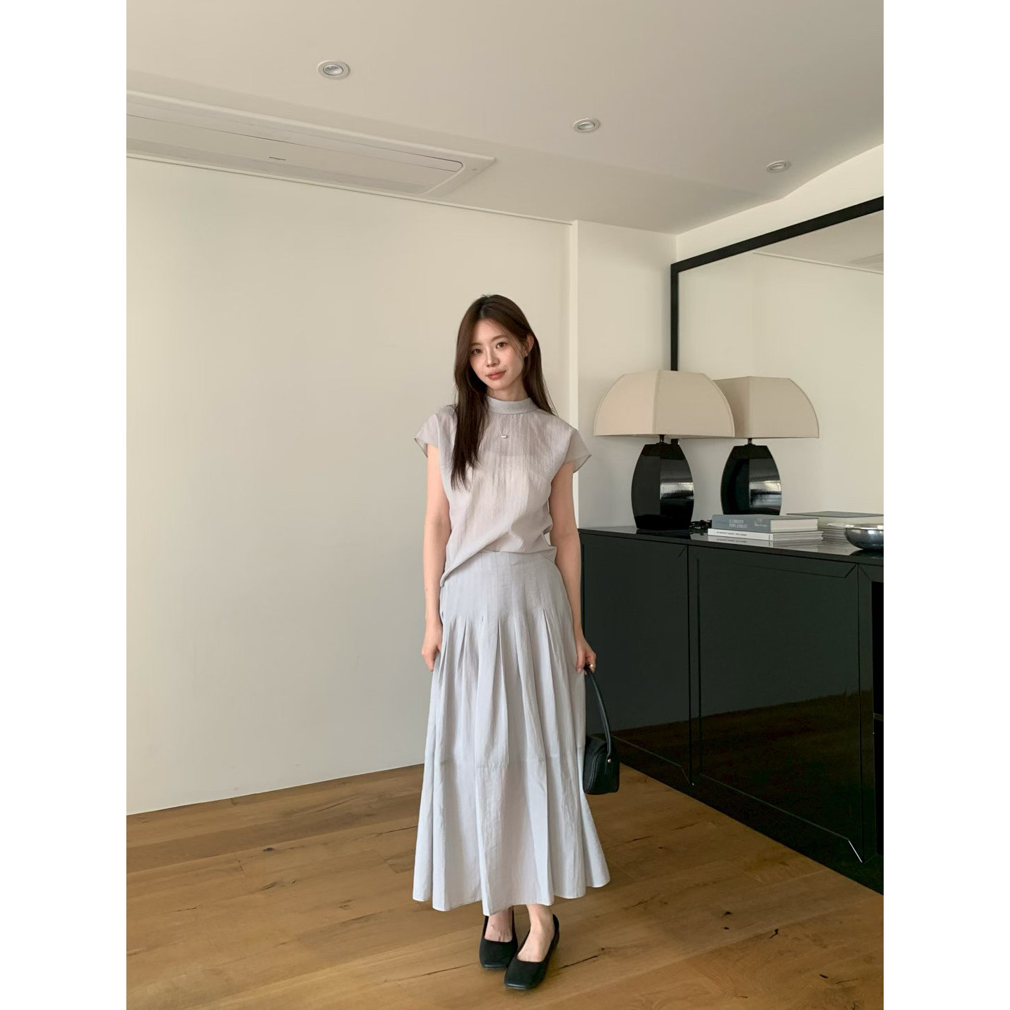 26年夏上新简约清新短袖小衫+中长款压褶半身裙两件套套装