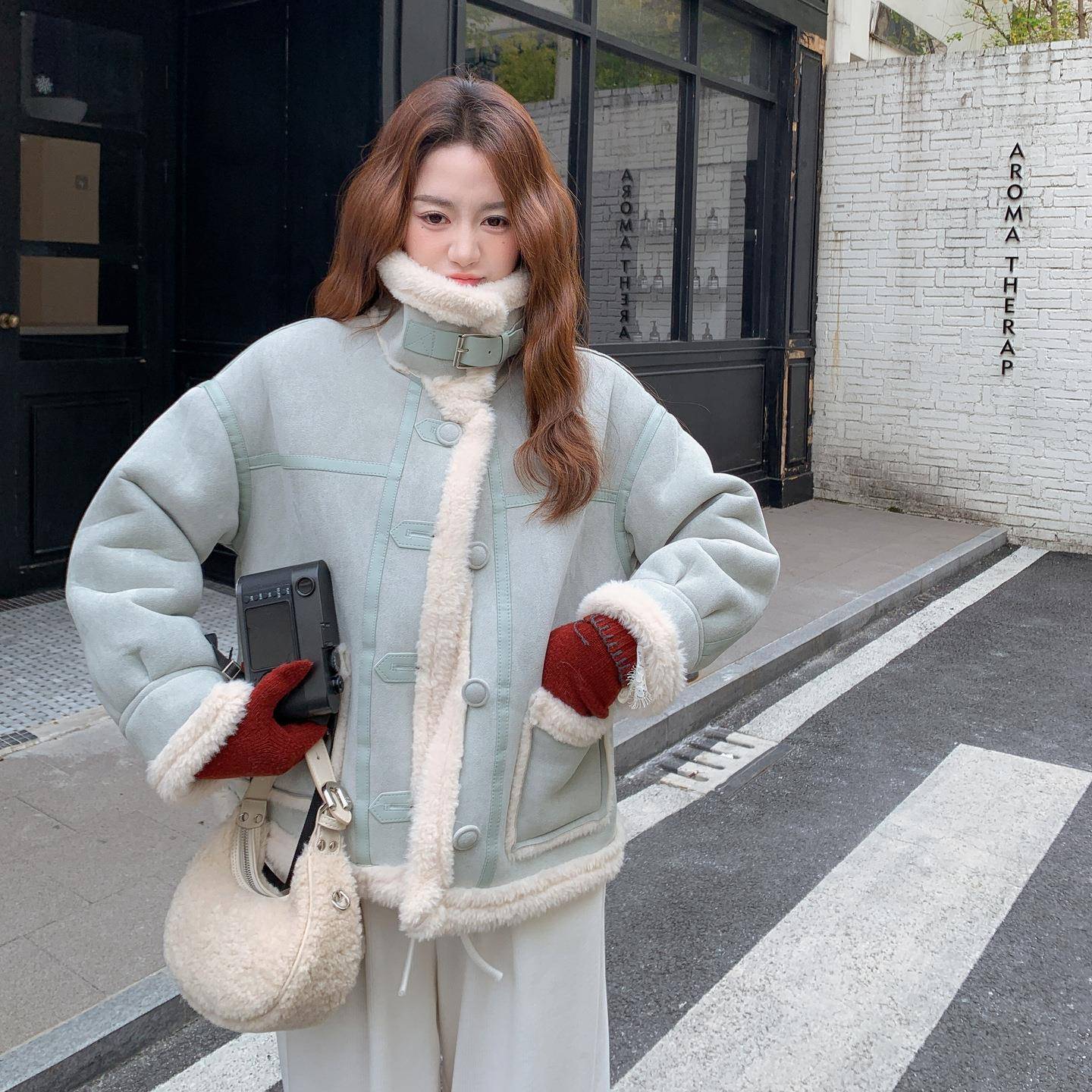 蓝韩系甜酷风超好看保羔暖羊毛外b306-AW1套女2色025冬新款减皮龄