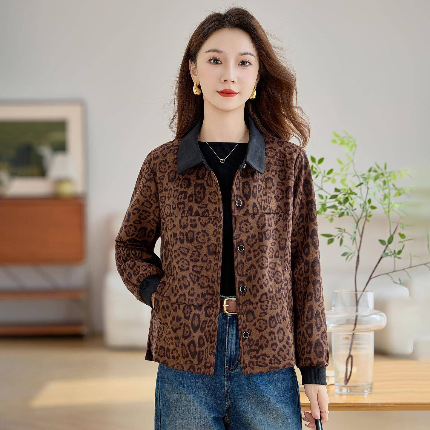 印20YU8971-0季25秋新款女装洋气9时尚休闲花上衣减龄翻领气质外