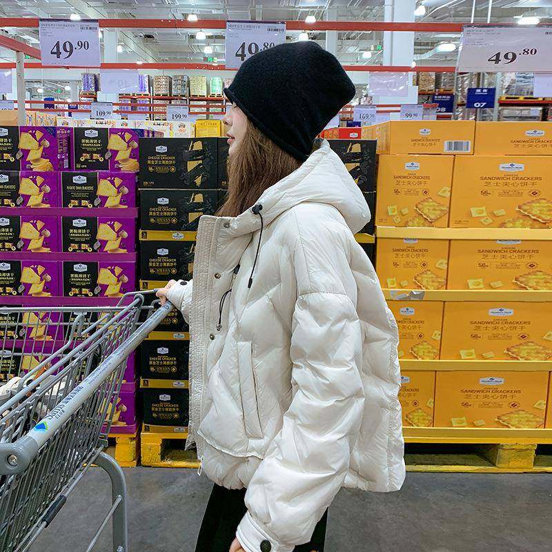 米白色连系时设计感抽绳帽羽绒服韩女2024冬季尚新款90白鸭ZZB210