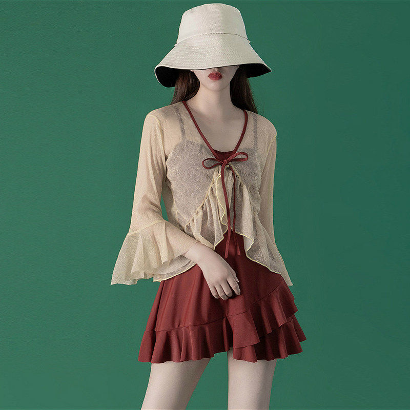 徐苏苏 2025新款高级感微胖遮肚肉显瘦罩衫泡温泉保守连体泳衣女