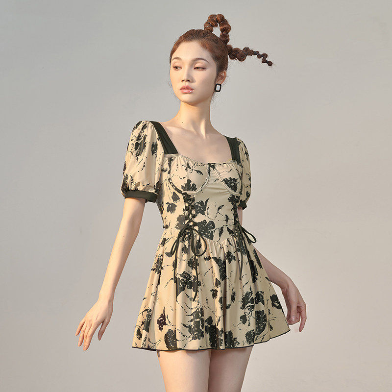 【徐苏苏 艺术家】2025新款高级感保守遮肚显瘦泡温泉绝美泳衣女