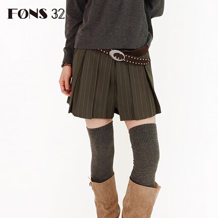FONS32 复古圣诞女士小个子短裤外穿冬2025新款冬天休闲裤子女款