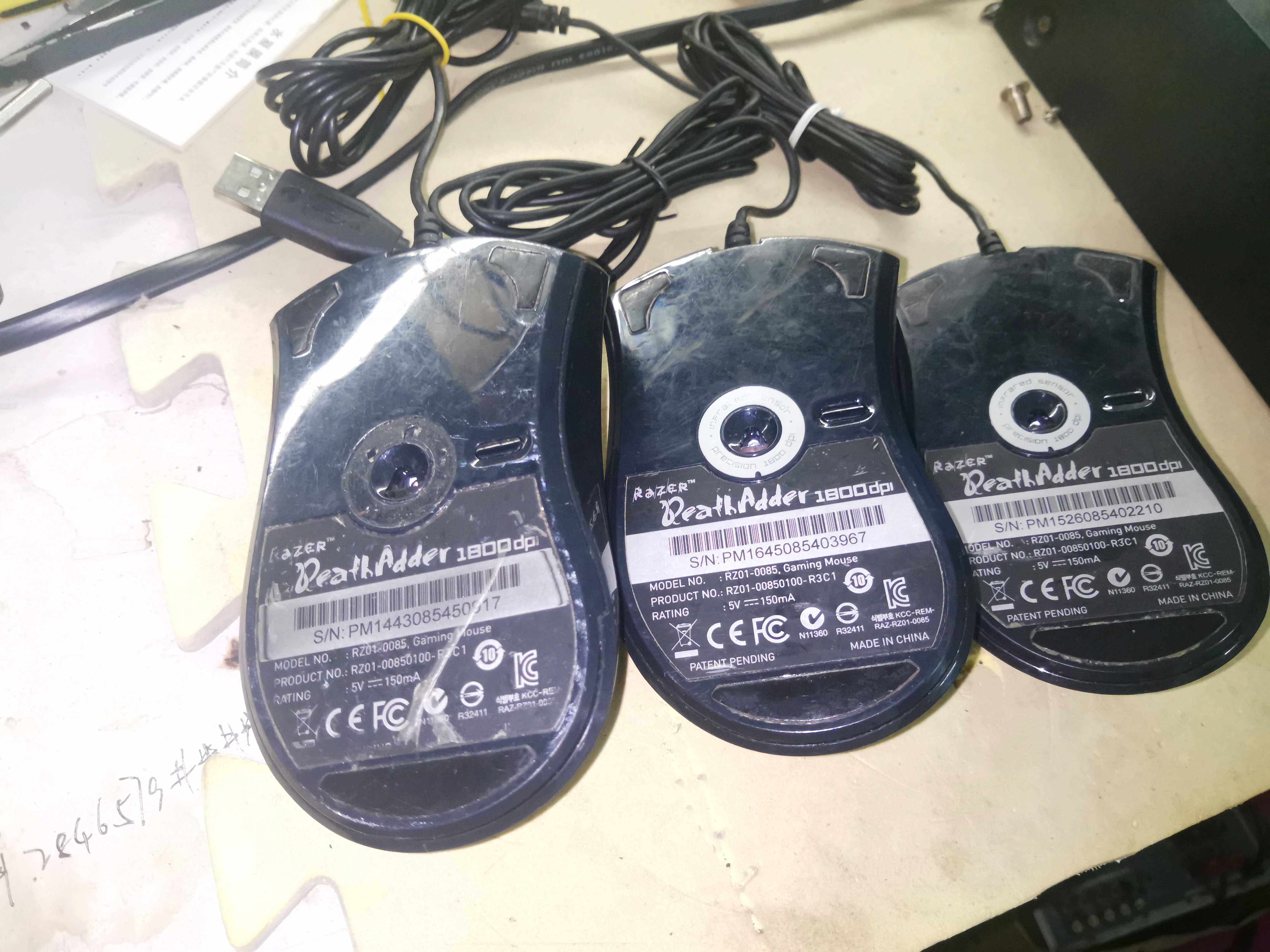 二手雷蛇鼠标 地狱蝰蛇1800Dpi RZ01-0085 游戏鼠标 穿越火线