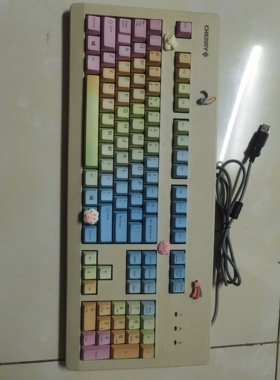 樱桃谷 MX3000 USB G80-3000LXCEU-0机械键盘 实物图