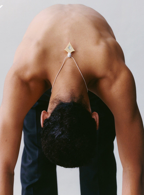 SINIU 晨雾 银色蓝宝石项链胸针 C002